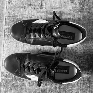 Golden Goose Woman’s Sneakers